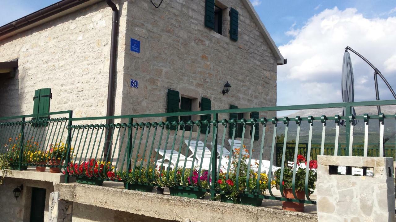 Villa Cetina Milasi Eksteriør billede