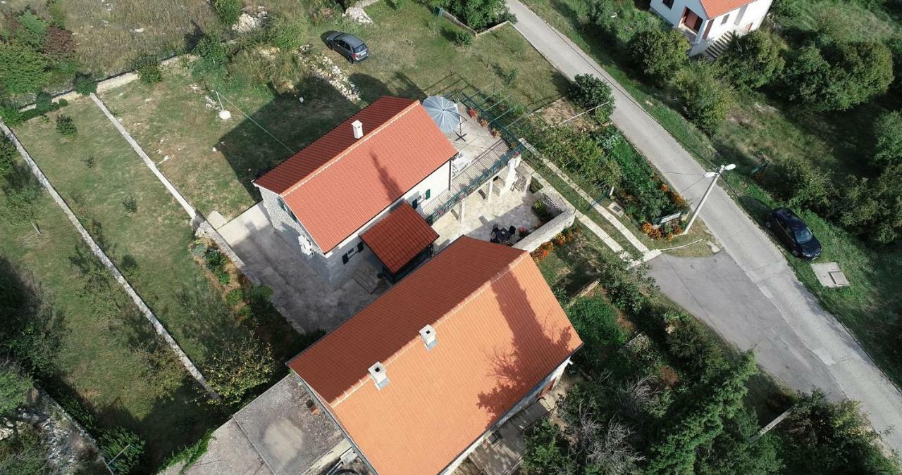 Villa Cetina Milasi Eksteriør billede