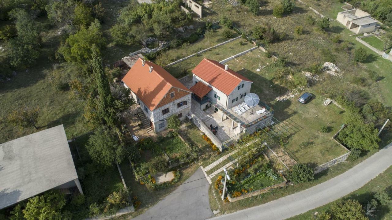 Villa Cetina Milasi Eksteriør billede