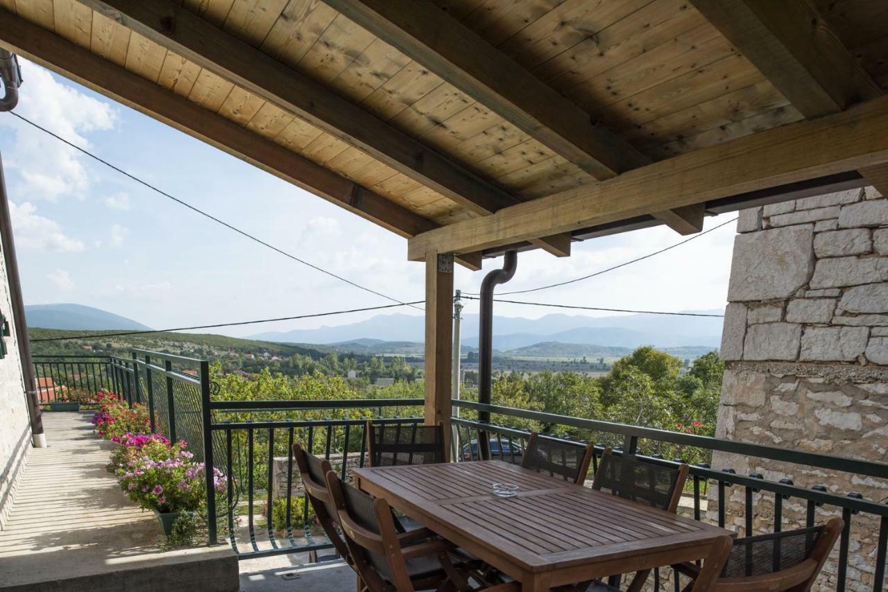 Villa Cetina Milasi Eksteriør billede